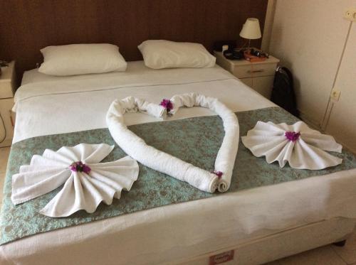 Yaprak Hotel客房内的一张或多张床位