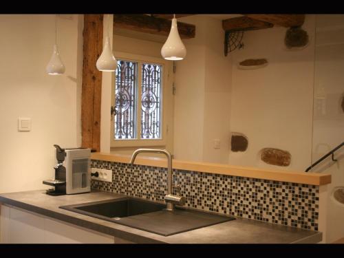 Elsass Design Hygge的厨房或小厨房