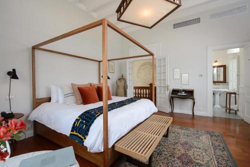 Villa Barranco by Ananay Hotels客房内的一张或多张床位