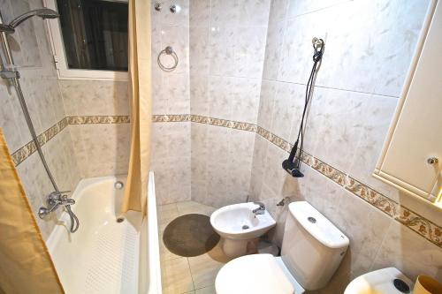 Residence Vacanza Torre Monaco的一间浴室