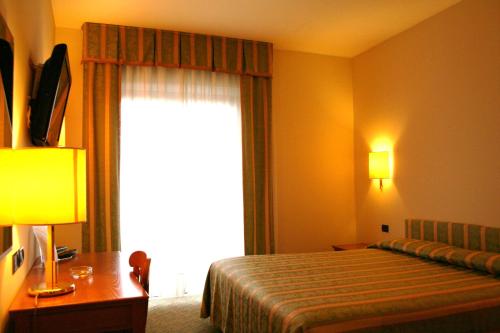 萨旺特酒店客房内的一张或多张床位