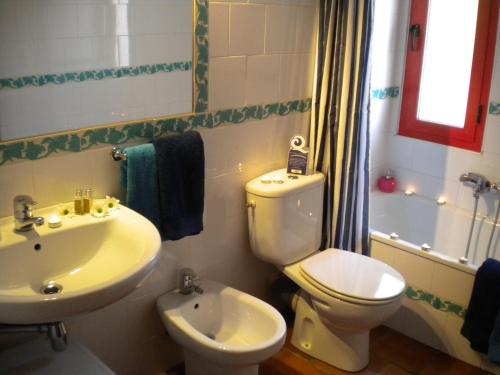埃斯坦西亚罗西略别墅的一间浴室