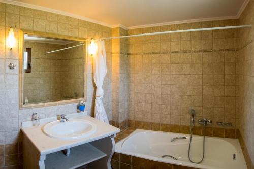 Villa Tinadora的一间浴室