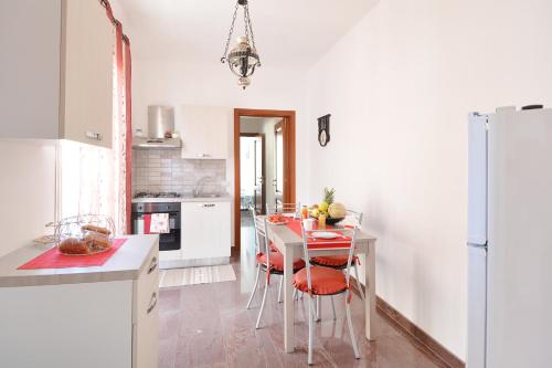 Borgata Mazzarelli的厨房或小厨房