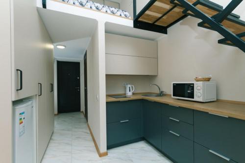 FlatRent SmartHouse的厨房或小厨房