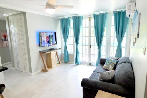 Beach One Bedroom Suite A22