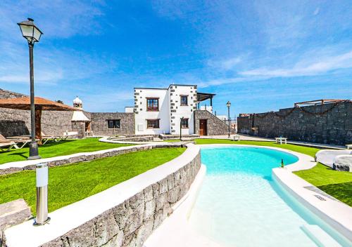 Apartamentos Rurales Islas Canarias内部或周边的泳池