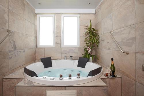 彼列克普酒店的一间浴室
