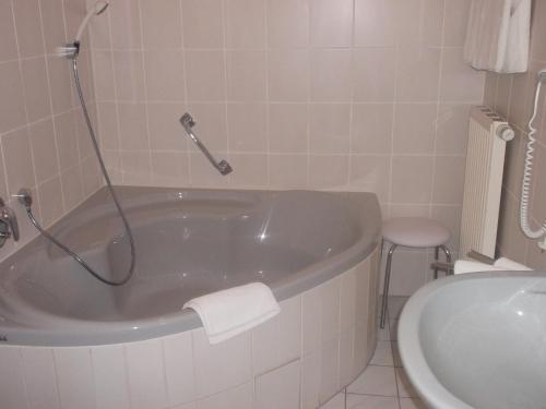 西托尔酒店的一间浴室