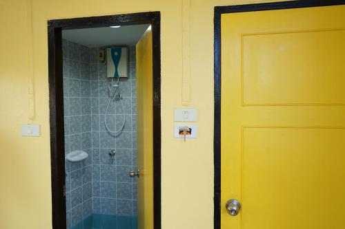 耶斯考山宾馆的一间浴室