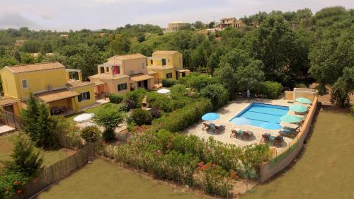 Villa - Lemon - Orange内部或周边泳池景观