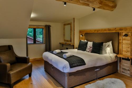 Cedar Lodge客房内的一张或多张床位