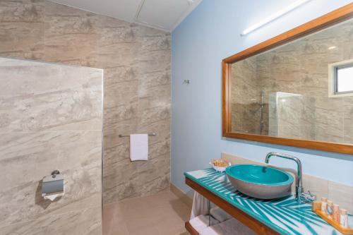 Moana Sands Lagoon Resort - Adults Only的一间浴室