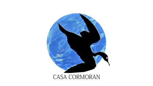 图卢姆Hotel Cormoran Tulum & Cenote的玻璃圆顶中企鹅的黑色轮廓