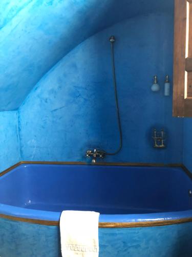 卡萨帝国酒店的一间浴室