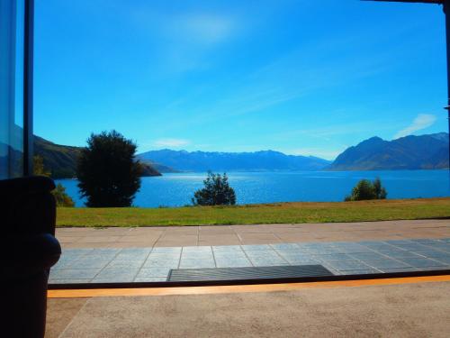 哈威亚湖Lakefront Bellevue Lake Hawea Wanaka的相册照片