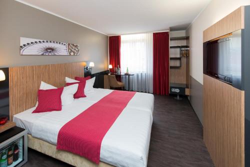 慕尼黑市酒店客房内的一张或多张床位