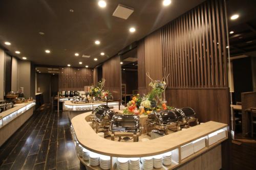 仙台东区丽亚特经济型酒店餐厅或其他用餐的地方