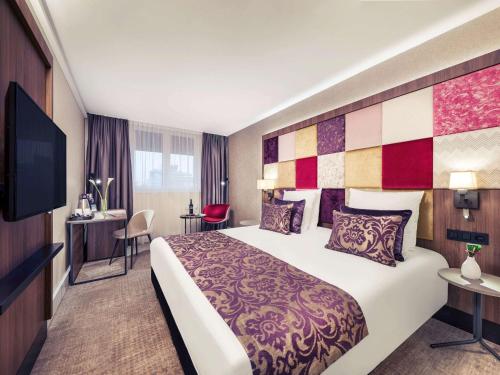 布达佩斯克洛纳美居酒店客房内的一张或多张床位