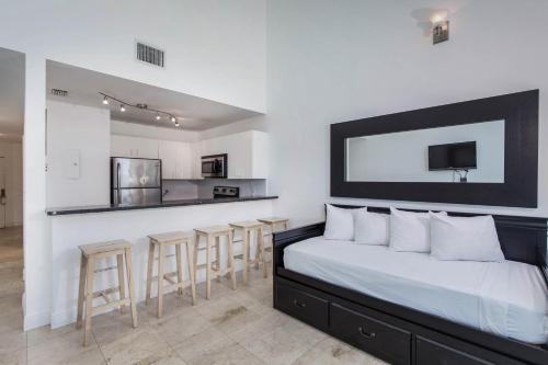 新起点迈阿密海滩公寓酒店的休息区