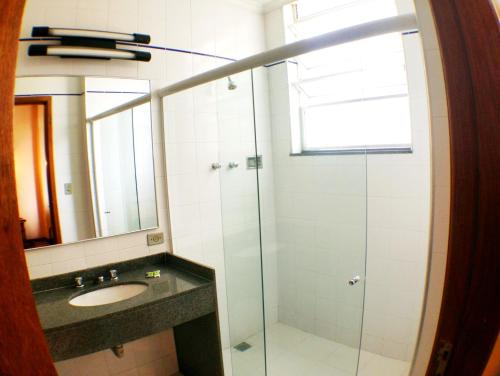 伊塔茹巴酒店的一间浴室