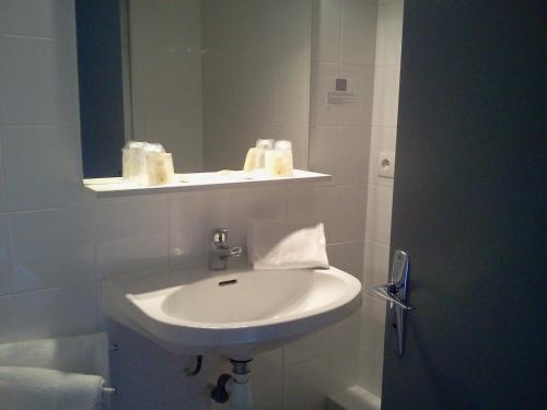 Hotel Restaurant Le Phare的一间浴室