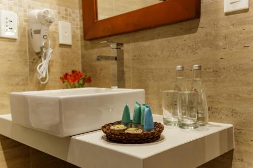 亚沃因卡酒店的一间浴室