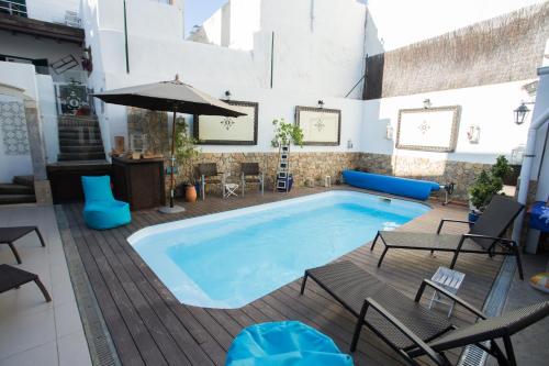 Opus One Luxury Guest House & Wine内部或周边的泳池