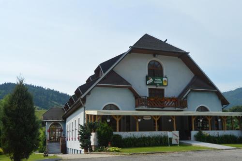 Motel Gombáš平面图