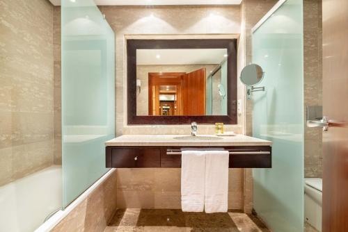 欧洲之星德岛拉托哈酒店的一间浴室