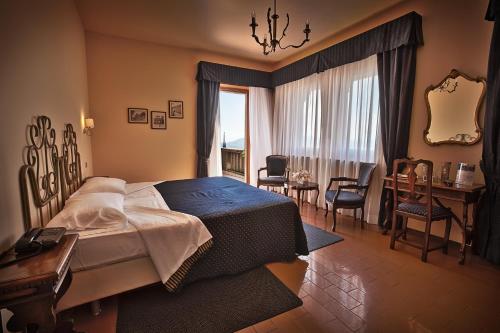 圣马力诺蒂塔诺酒店的相册照片