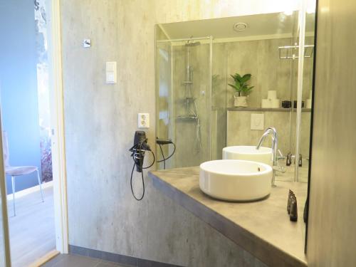 菲尔吉斯腾酒店的一间浴室