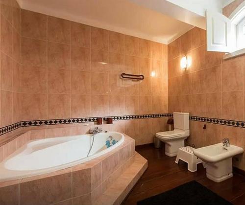 Stunning view Alcobaça的一间浴室