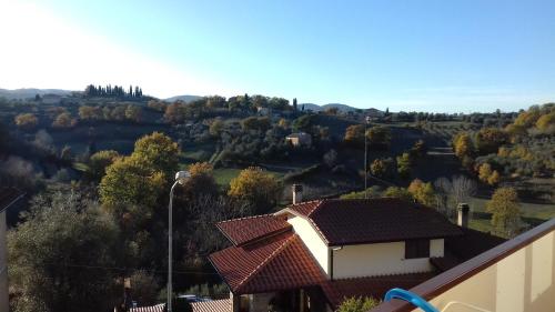 托里塔迪谢纳Casa Cavone的从房子屋顶上欣赏美景
