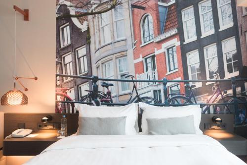 阿姆斯特丹机场多林特酒店客房内的一张或多张床位