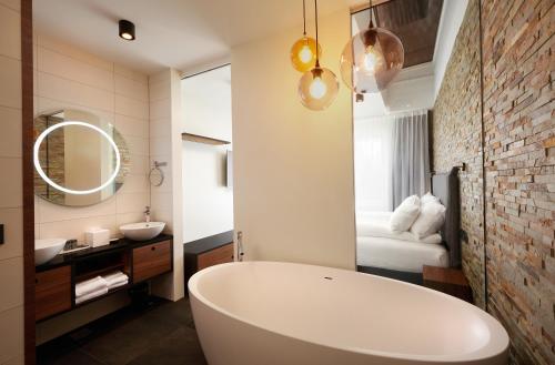 奥克酒店的一间浴室