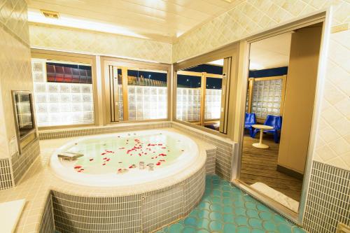 WATER HOTEL Cy (Audlt Only)平面图