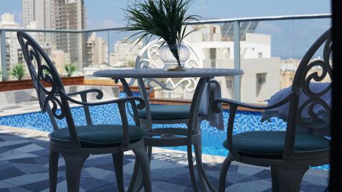内坦亚Luxury Rooftop Apartment in Netanya的相册照片
