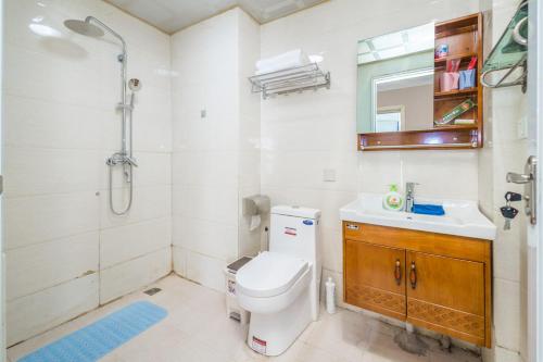 郑州市中原区·中原万达广场·路客精品公寓·00159010的一间浴室