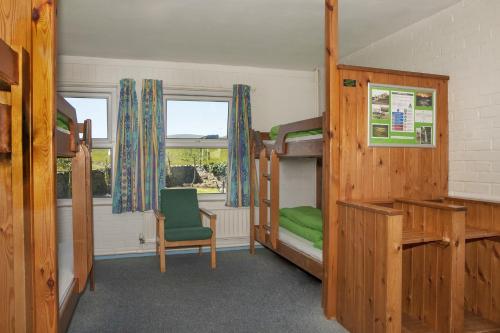 霍伊斯国际青年旅舍客房内的一张或多张双层床