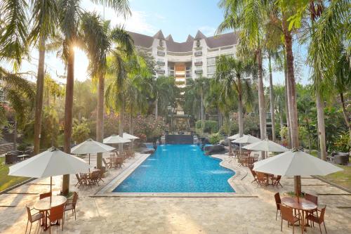 泗水Grand Tropic Suites Hotel Surabaya的相册照片