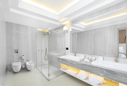 Hotel Tresor Le Palais的一间浴室