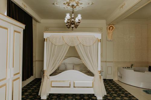 Regal Beius客房内的一张或多张床位