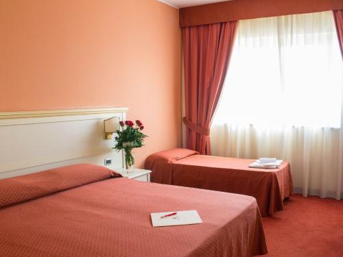 塞密拉米德皇宫酒店客房内的一张或多张床位
