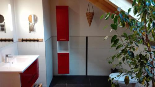 Blockhaus-Wohnung的一间浴室