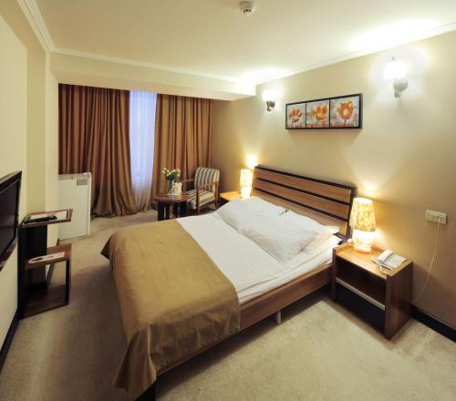 New Nairi Hotel客房内的一张或多张床位