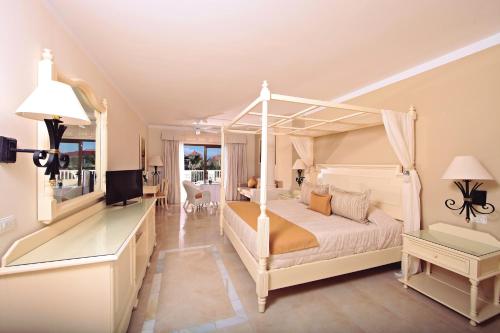 蓬塔卡纳Bahia Principe Grand Aquamarine - Adults Only All Inclusive的相册照片