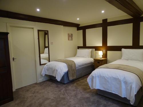 Ellesmere Hotel客房内的一张或多张床位