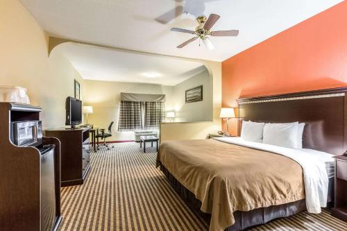 休斯顿Quality Suites North Houston - Spring的相册照片