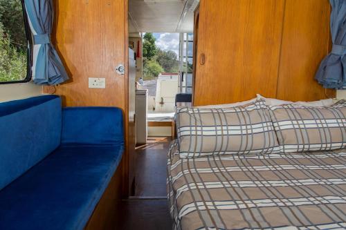 Breede River Houseboat Hire的休息区